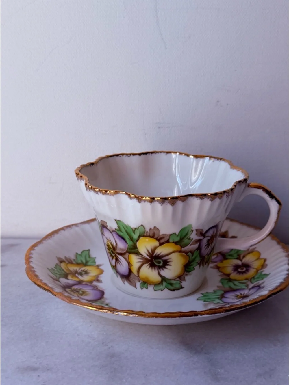 Vintage Floral Gold-Trim Teacup & Saucer Set